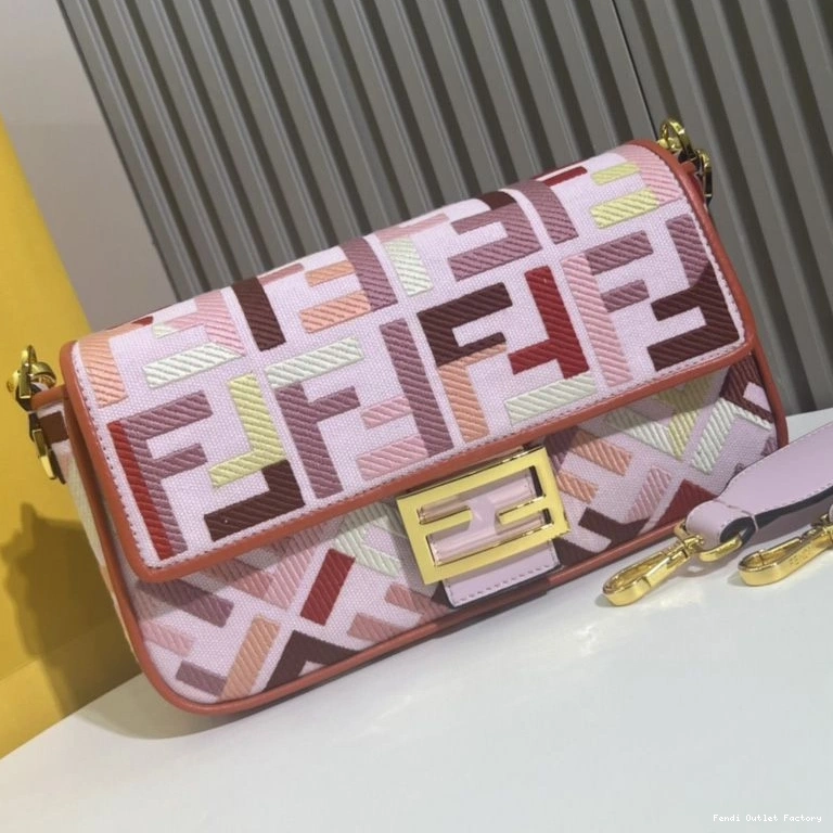 Vintage HOT Multi Baguette Bag FF Canvas Fendi Pink Medium In Motif 0811